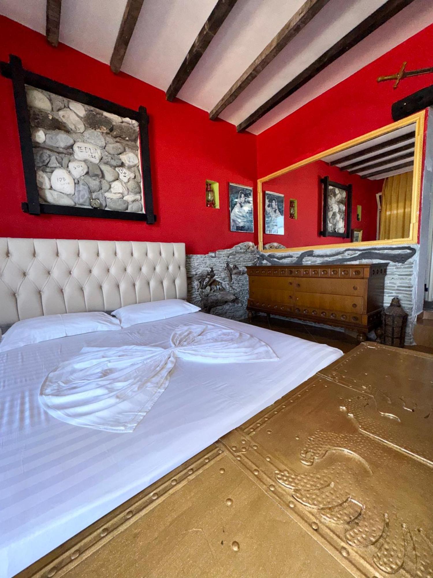 Hotel Vila "Oda E Miqve" Vlorë Exterior foto